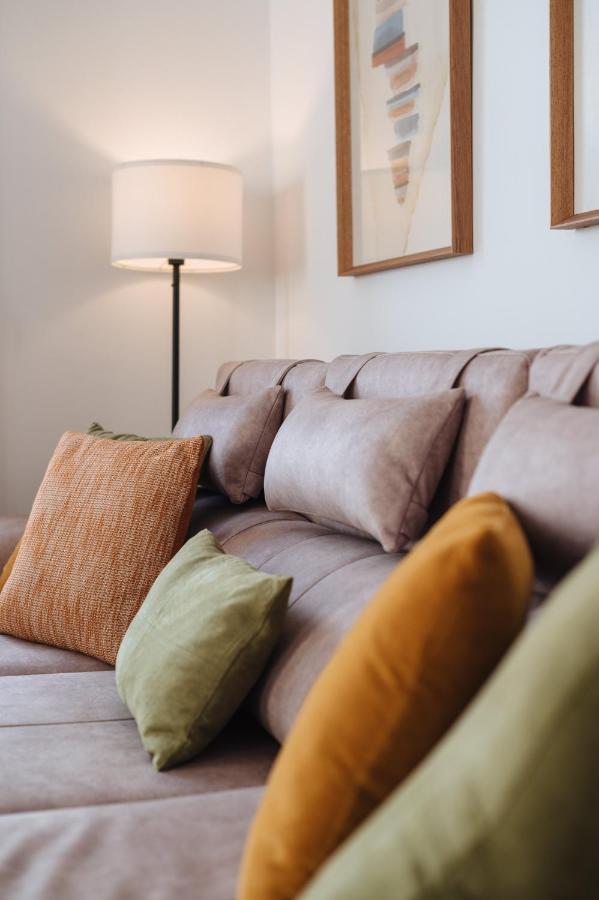 Appartement Hostly Rivero 2a Center Loft-fibre-communal Terrace-parking Optional-cless