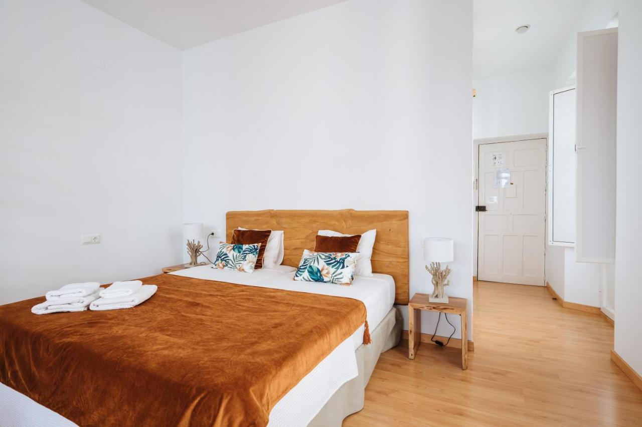 Hostly Rivero 2a Center Loft-fibre-communal Terrace-parking Optional-cless Appartement