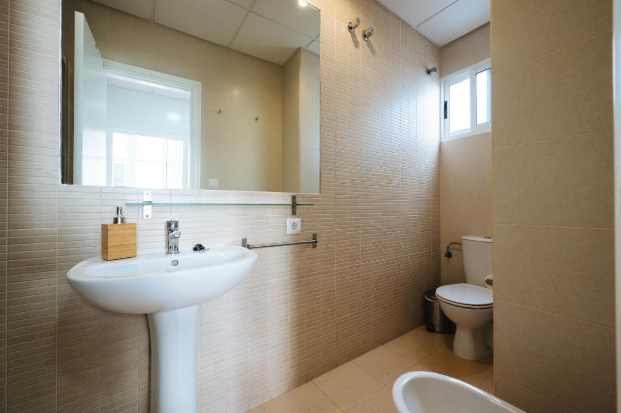 Hostly Rivero 2a Center Loft-fibre-communal Terrace-parking Optional-cless Appartement *